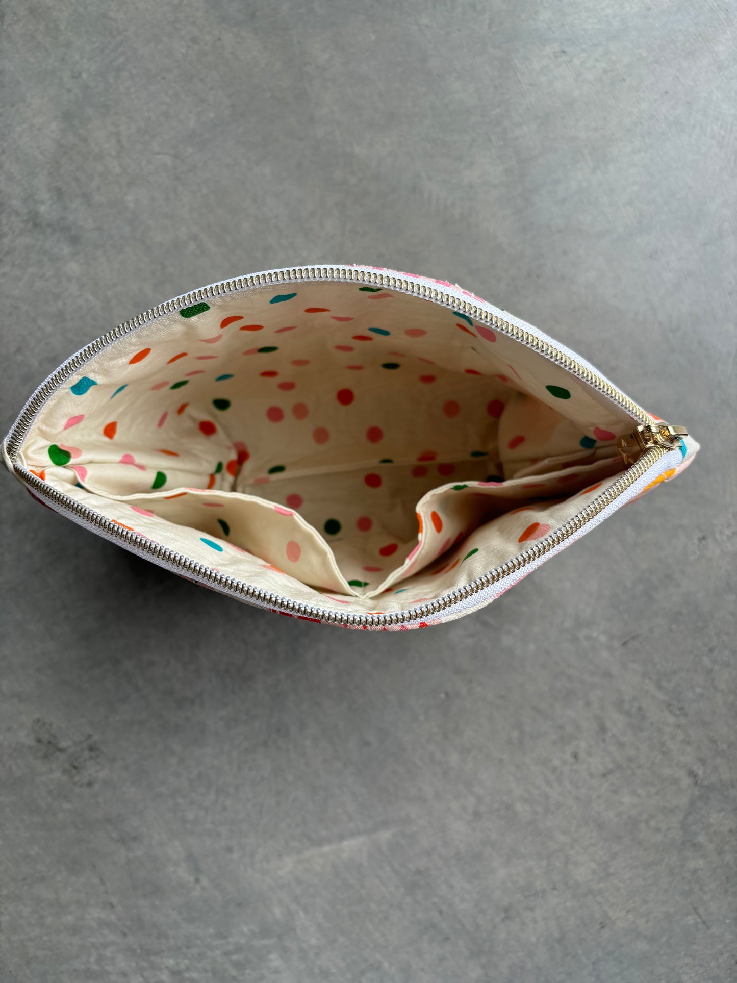 Large Zipper Pouch in Juice Box (Cream)